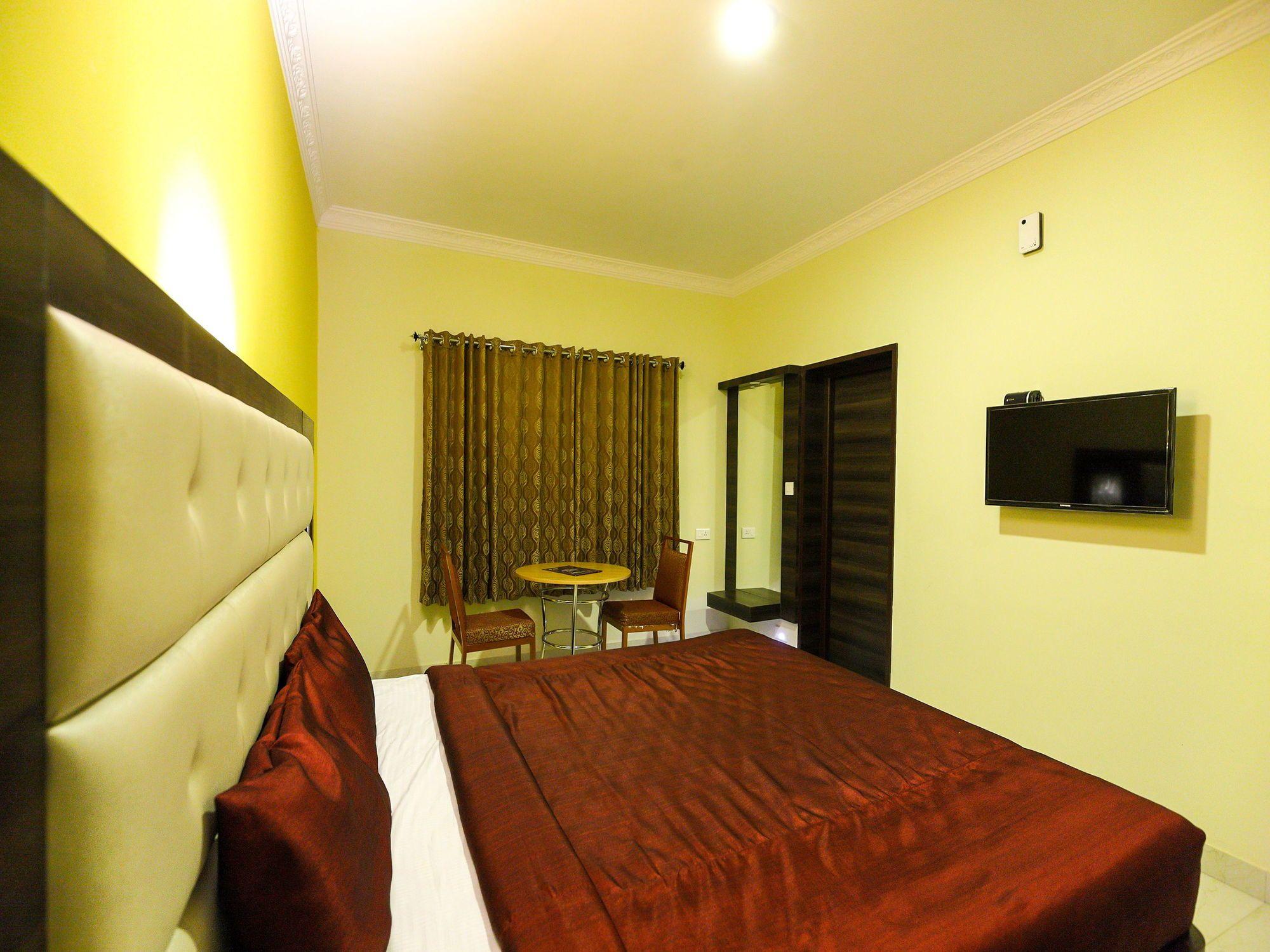 Oyo 7987 Hotel Carnation Ooty Exteriér fotografie